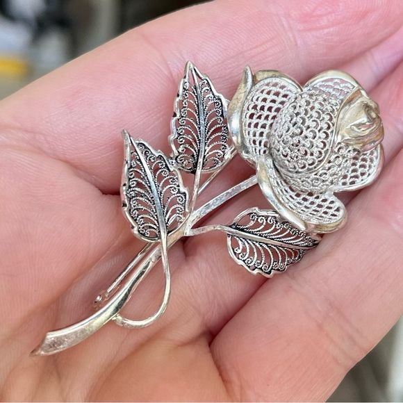 Vintage sterling rose brooch - Picture 5 of 11